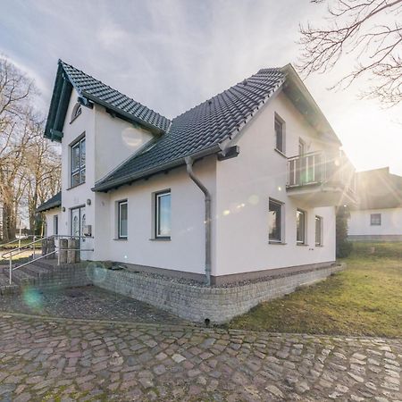 Kojenhaus Apartment Krummin Exterior photo